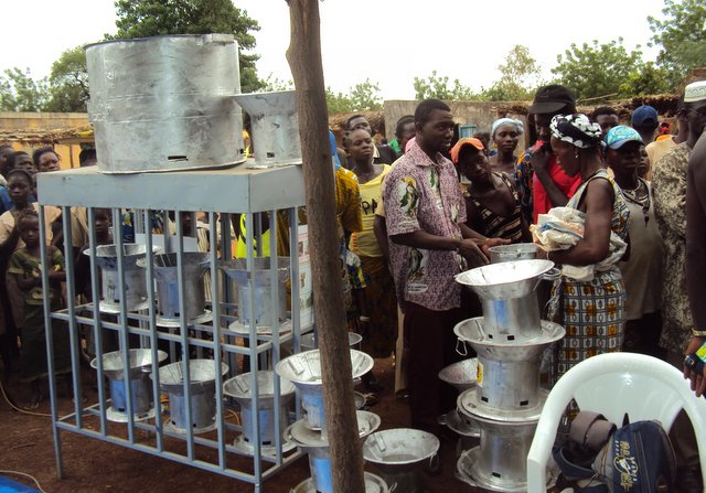 EdM clean cookstoves in Burkina Faso