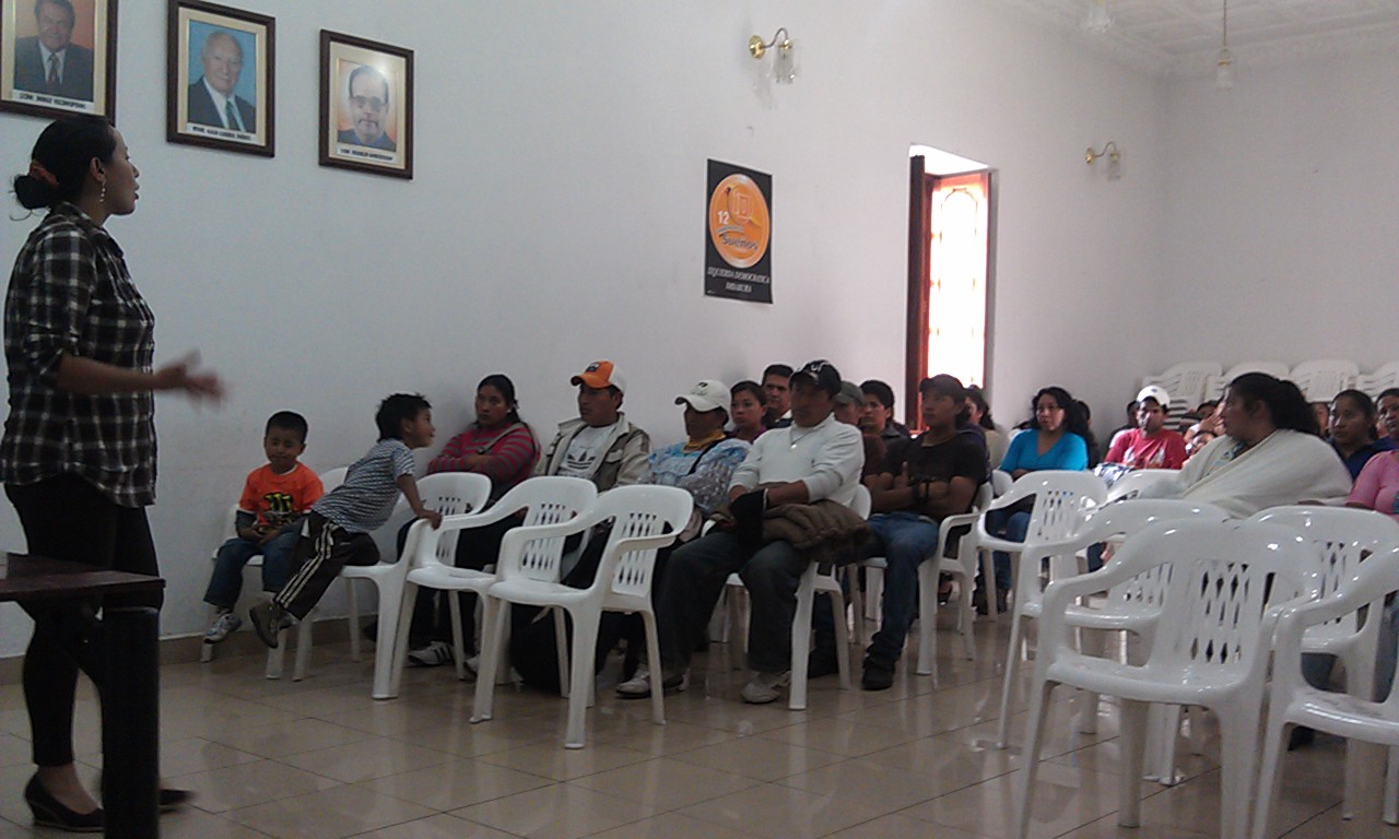 A business management training session at FODEMI - Isabel Balderrama, Ecuador