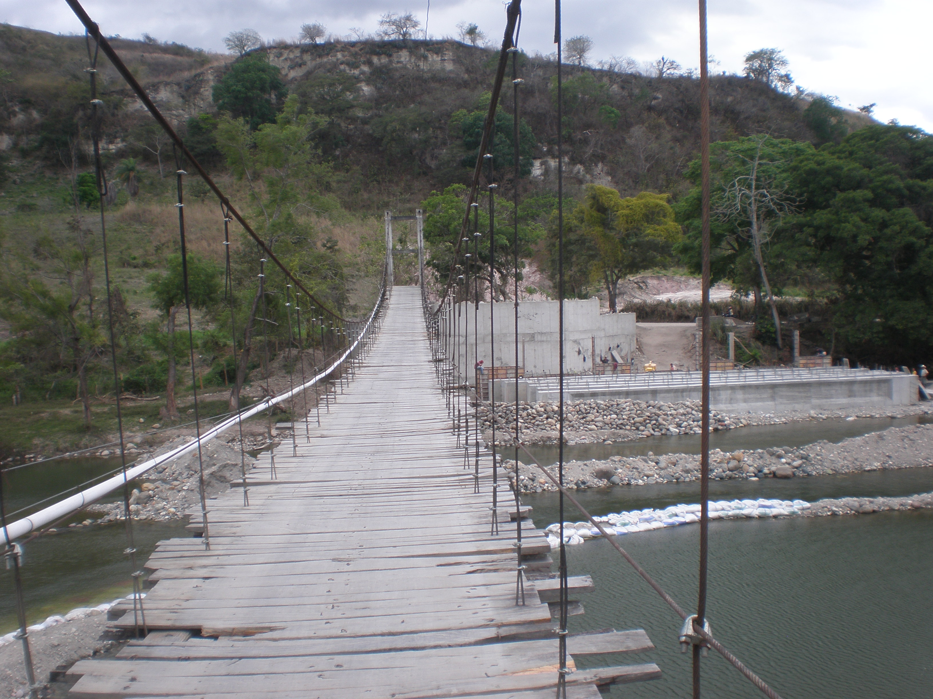 A dangerous Central American borrower visit - Santiago Cortes, Honduras