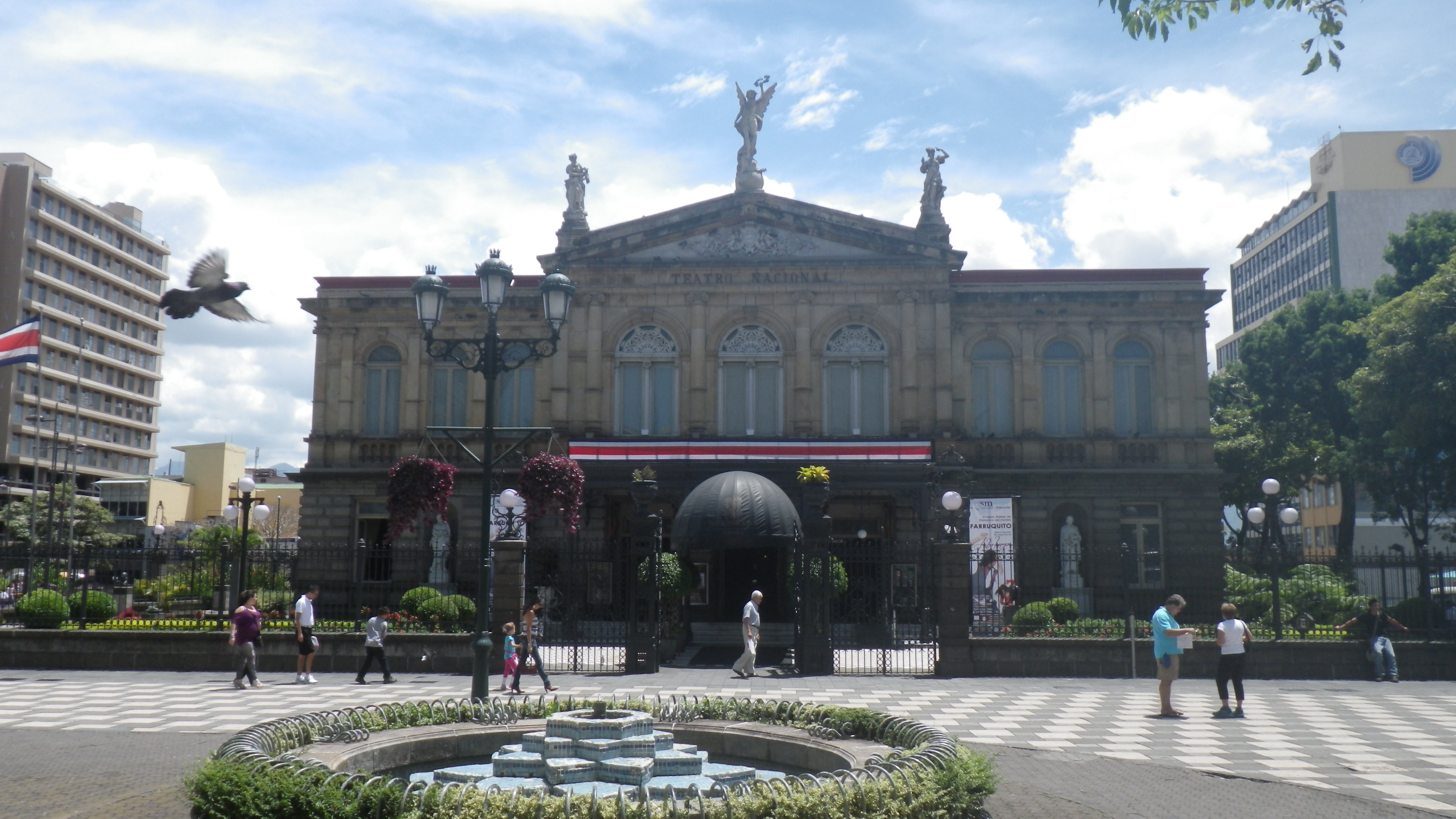 the Teatro Nacional