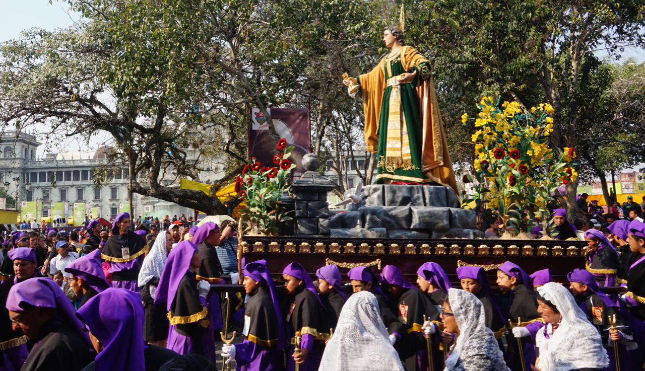 A Sea Of Purple Celebrating Semana Santa Holy Week Kiva