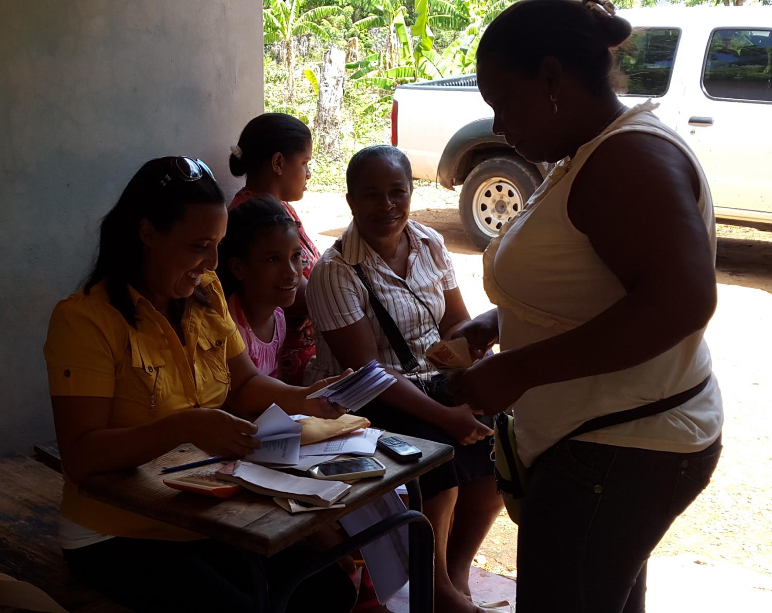 In the heart of a group loan meeting in Samaná, Dominican Republic | Kiva